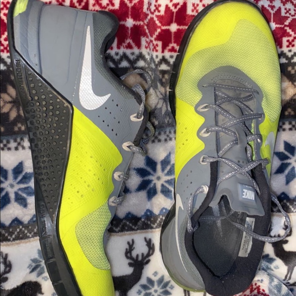 Women’s Nike Metcon 2 Volt